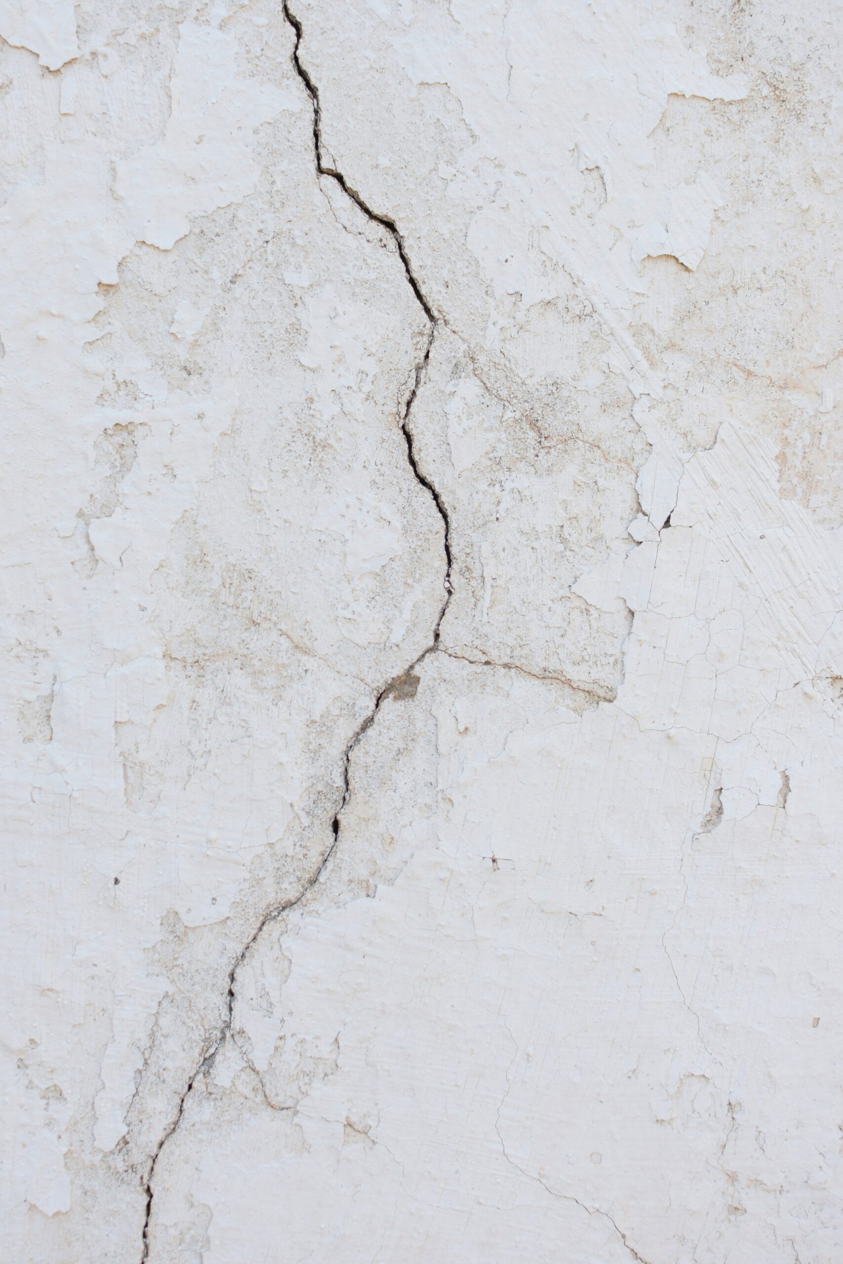 Imperfect crack on the wall